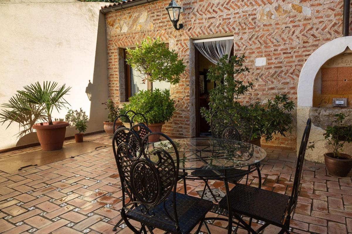 Beautiful Alamedas - Una Casa Rural Con Una Historia Unica Castronuno 外观 照片
