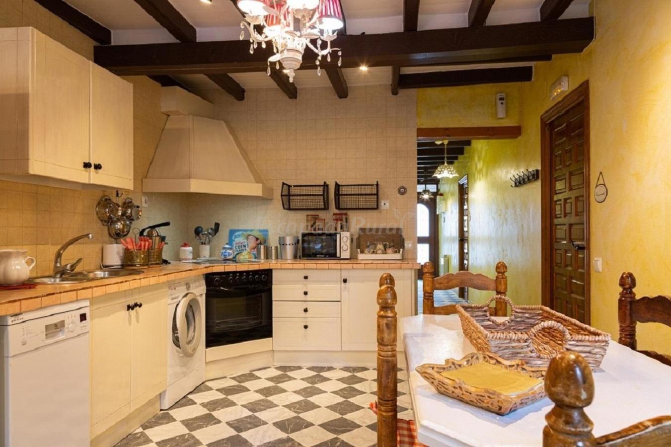 Beautiful Alamedas - Una Casa Rural Con Una Historia Unica Castronuno 外观 照片